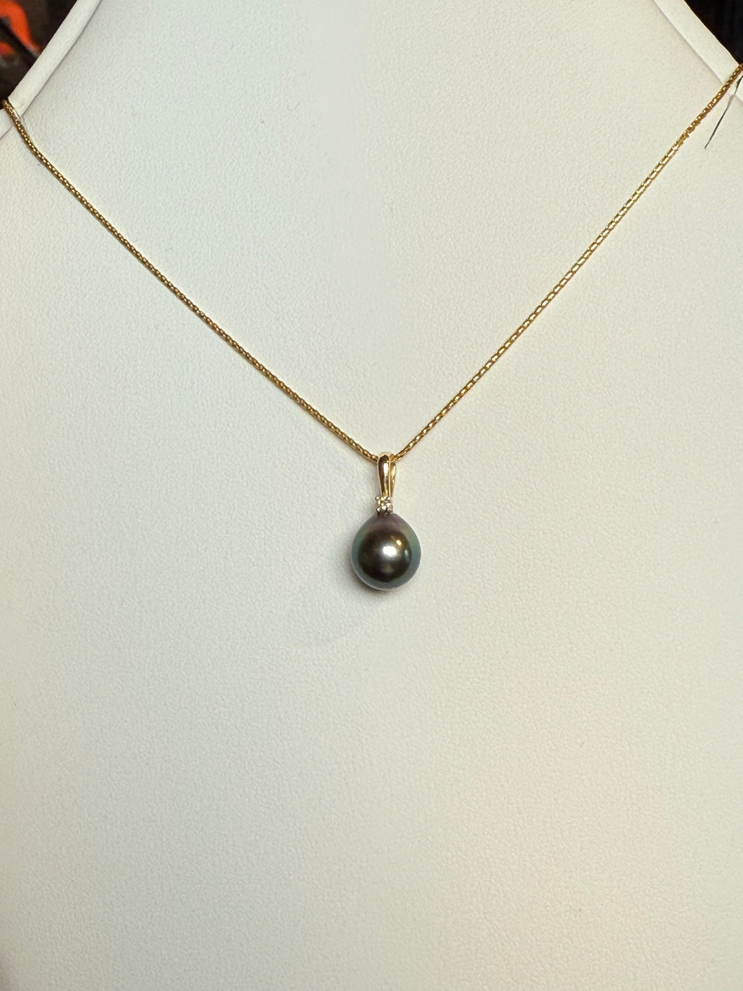 14KYG Tahitian Pearl & Diamond Pendant
