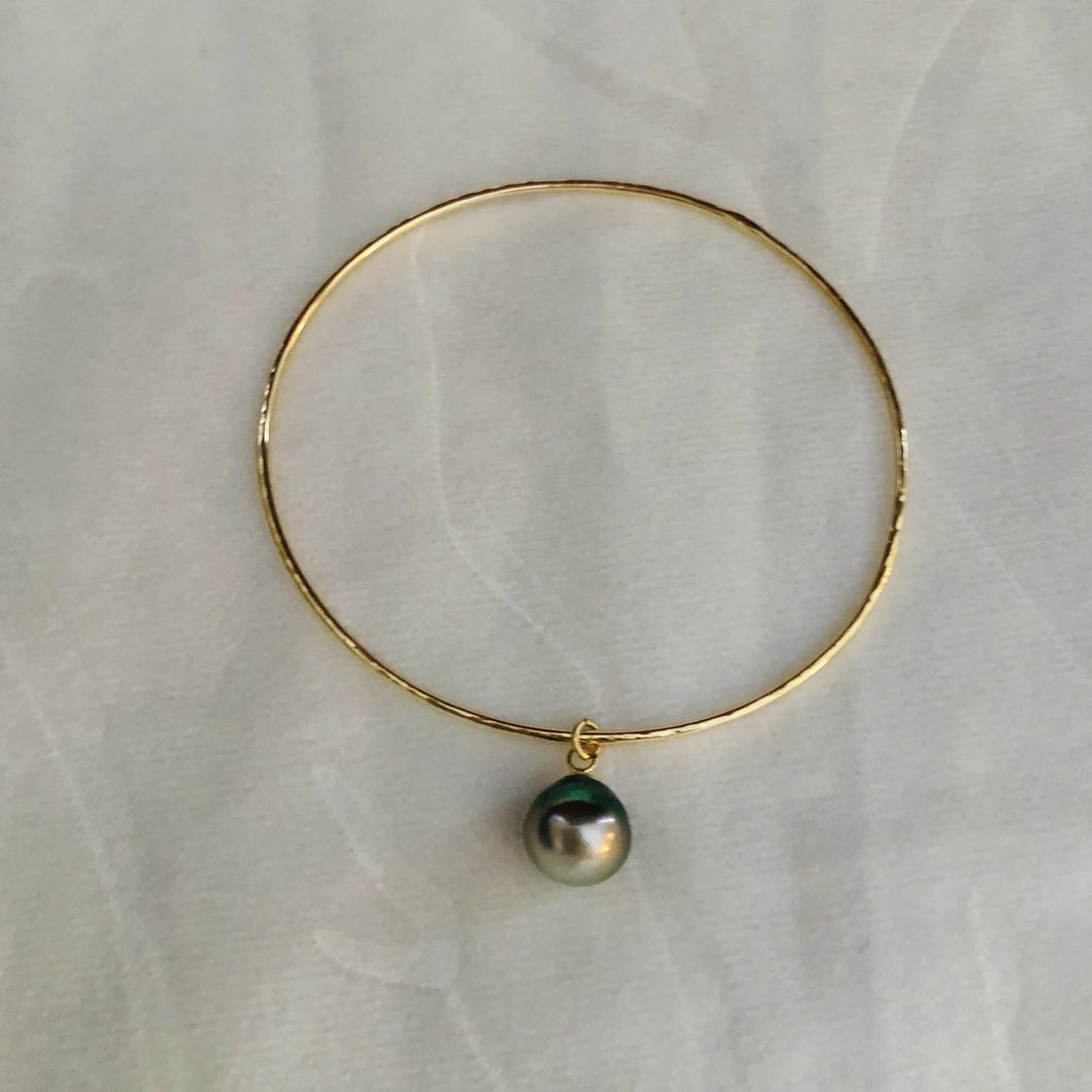 14KYG Tahitian Pearl Charm Bangle Bracelet