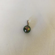 Load image into Gallery viewer, 14KWG Tahitian Pearl Pendant
