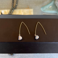 Load image into Gallery viewer, 14KYG Tahitian Keishi Pearl Threaded Wire Hook Earring
